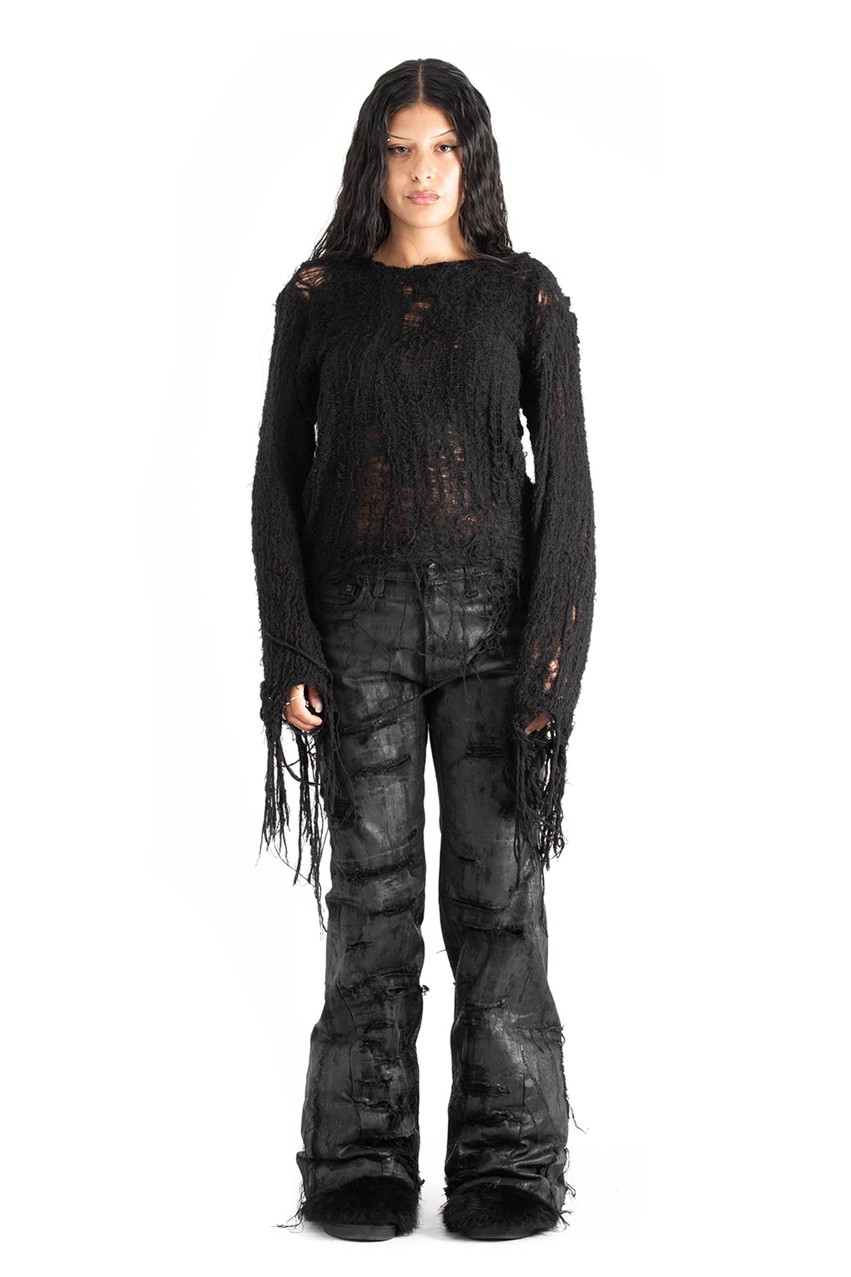 DISTRESSED KNIT