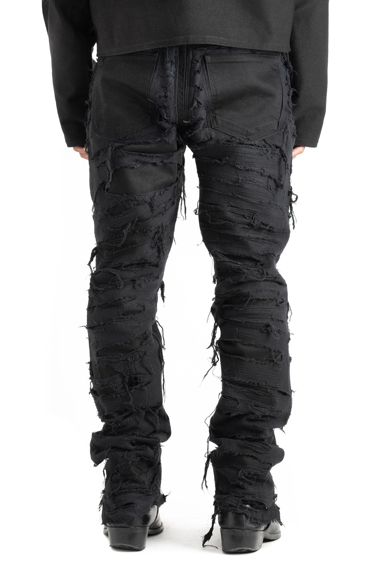 DESTROYED JEANS