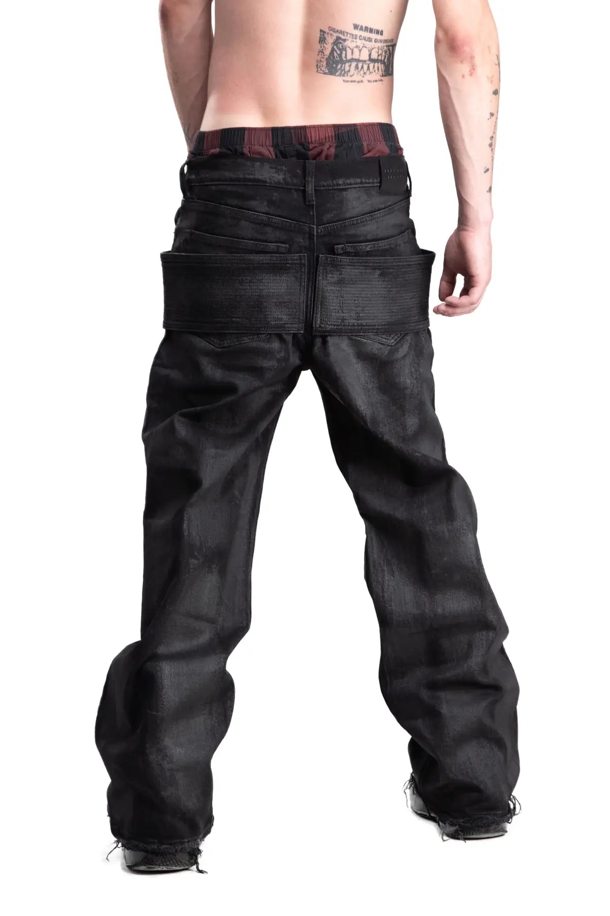 WAXED BAGGY JEANS